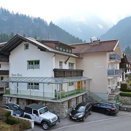 Haus Dora Apartment 2 Penken Mayrhofen Buitenkant foto