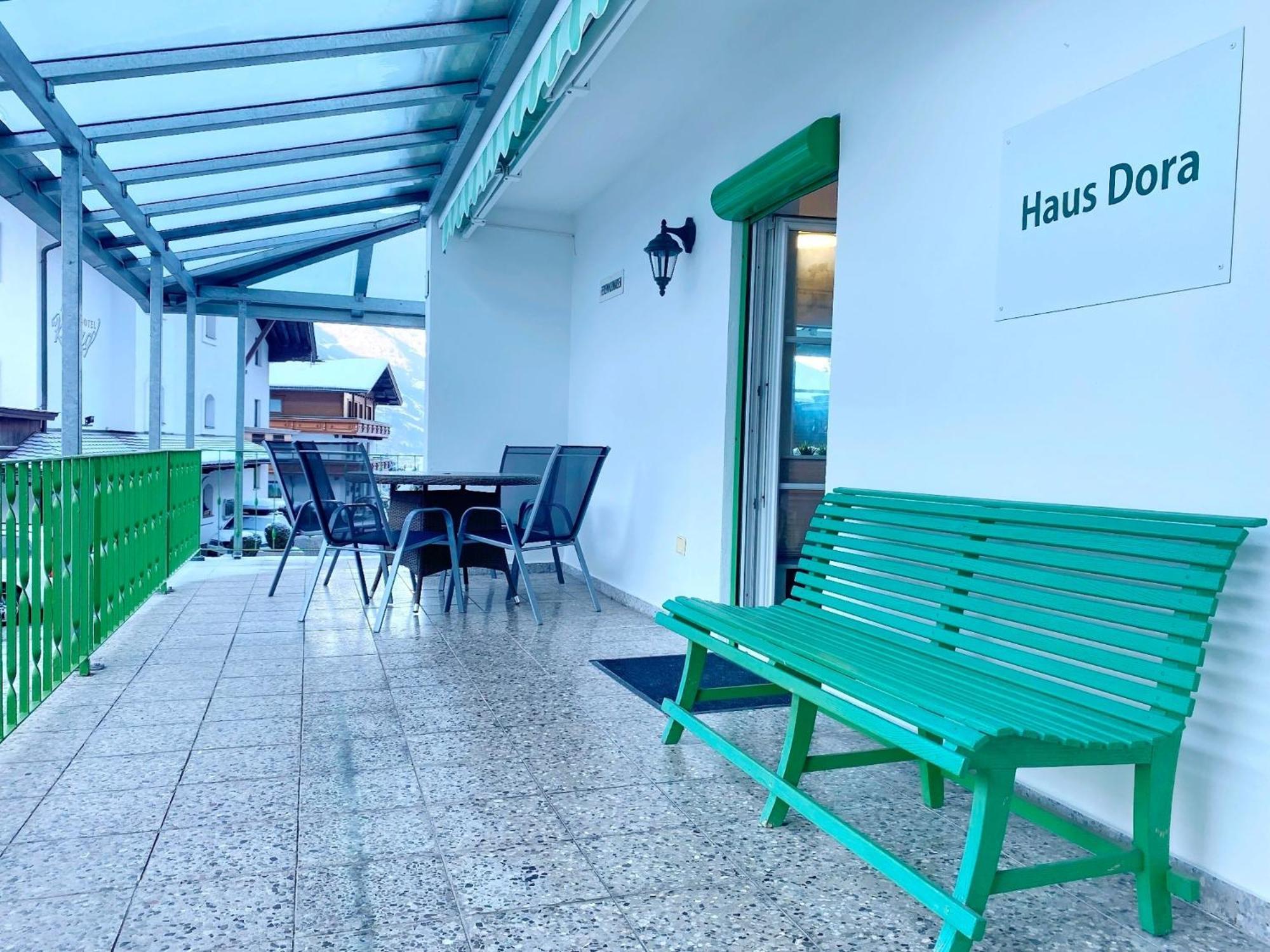 Haus Dora Apartment 2 Penken Mayrhofen Buitenkant foto